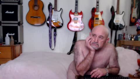 Snapshot of guitarsexgod chatting on 25, 1, 2025 Mario online show from 25, 1, 2025