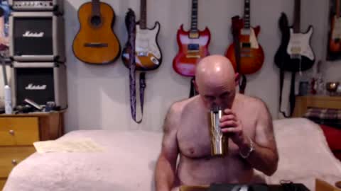 Snapshot of guitarsexgod chatting on 14, 2, 2025 Mario online show from 14, 2, 2025