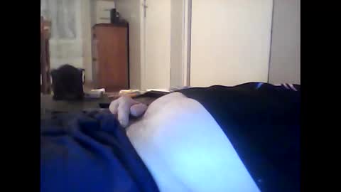 Snapshot of guizmeau72 chatting on 19, 10, 2025 guizmeau72 online show from 19, 10, 2025