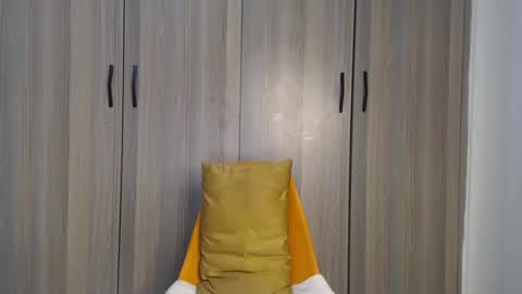 Miss Incredible online show from 5, 10, 2025