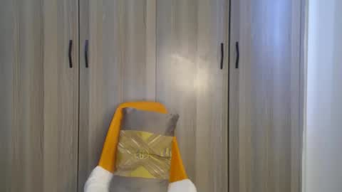 Miss Incredible online show from 27, 2, 2026