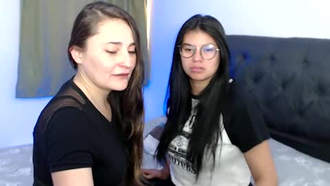 Vane blonde and Hazell black hair online show from 31, 12, 2024