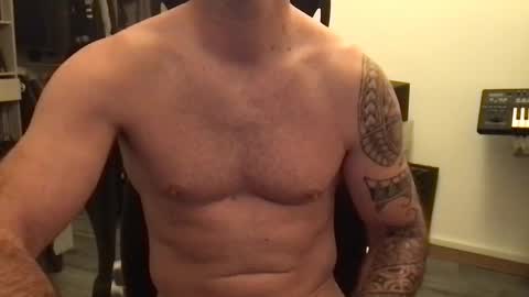 Snapshot of guntboy chatting on 2, 2, 2025 guntboy online show from 2, 2, 2025