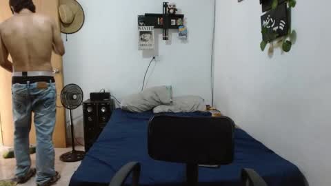 Snapshot of guts_x chatting on 5, 12, 2024 Guts online show from 5, 12, 2024