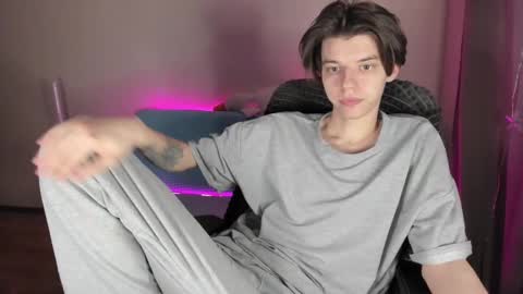 Snapshot of guy_liam1 chatting on 6, 3, 2025 guy_liam1 online show from 6, 3, 2025