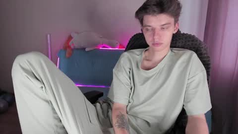 Snapshot of guy_liam1 chatting on 15, 10, 2025 guy_liam1 online show from 15, 10, 2025