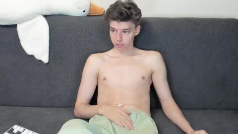 Snapshot of guy_liam1 chatting on 28, 11, 2025 guy_liam1 online show from 28, 11, 2025