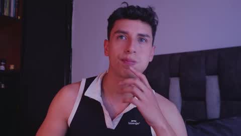 Snapshot of guy_twinks chatting on 3, 12, 2025 Gabriel online show from 3, 12, 2025