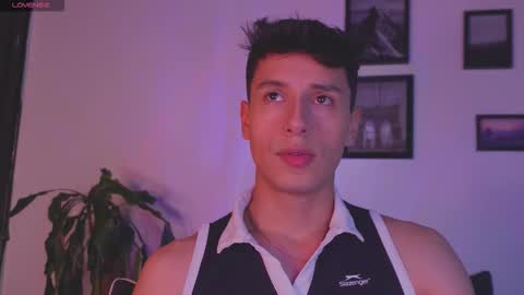 Snapshot of guy_twinks chatting on 19, 1, 2026 Gabriel online show from 19, 1, 2026