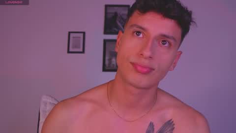 Snapshot of guy_twinks chatting on 8, 3, 2026 Gabriel online show from 8, 3, 2026