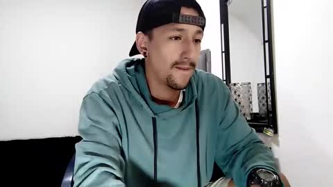 Snapshot of guykarim chatting on 19, 12, 2024 karim online show from 19, 12, 2024