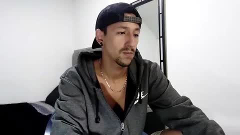 Snapshot of guykarim chatting on 31, 12, 2024 karim online show from 31, 12, 2024