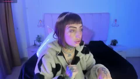 Snapshot of gyal_8_ chatting on 23, 12, 2025 gyal_8_ online show from 23, 12, 2025