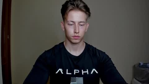 Snapshot of gym_alpha chatting on 4, 2, 2025 Oliver online show from 4, 2, 2025