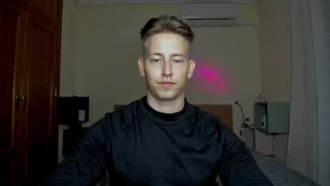 Snapshot of gym_alpha chatting on 1, 3, 2025 Oliver online show from 1, 3, 2025