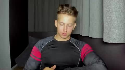 Snapshot of gym_alpha chatting on 8, 9, 2025 Oliver online show from 8, 9, 2025