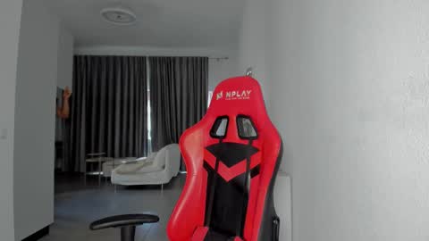 Snapshot of gym_alpha chatting on 29, 10, 2025 Oliver online show from 29, 10, 2025