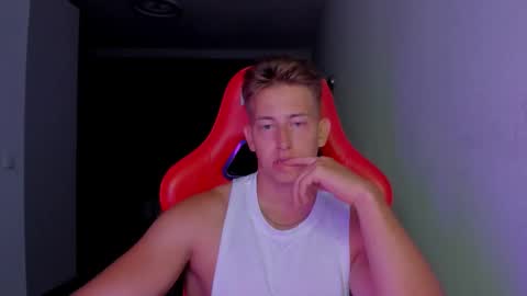 Oliver online show from 10, 11, 2025