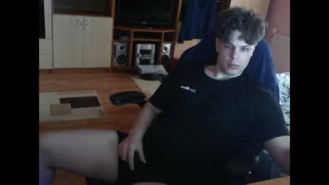 Snapshot of gymguy0505 chatting on 17, 3, 2026 gymguy0505 online show from 17, 3, 2026