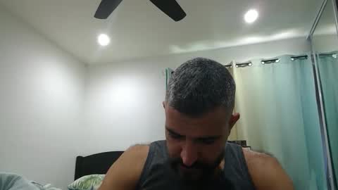 Snapshot of h0nest84 chatting on 12, 10, 2025 h0nest84 online show from 12, 10, 2025