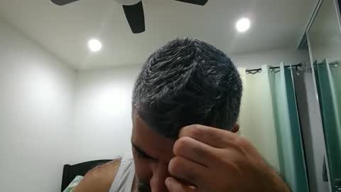 Snapshot of h0nest84 chatting on 4, 11, 2025 h0nest84 online show from 4, 11, 2025