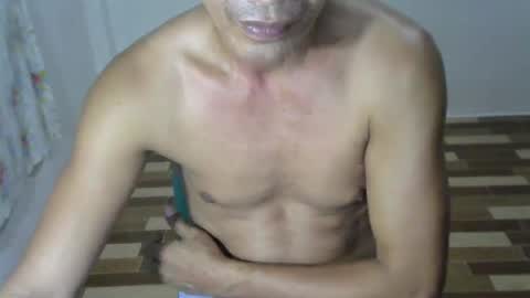 Snapshot of h0t2xh0ry chatting on 26, 1, 2025 Rue online show from 26, 1, 2025