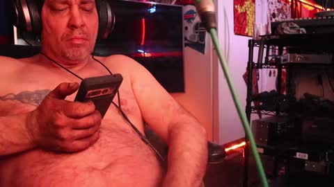 Snapshot of h0tttsteel chatting on 3, 1, 2025 h0tttsteel online show from 3, 1, 2025