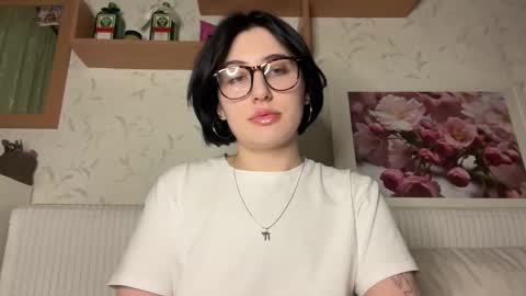 Snapshot of h3l9a_pataki chatting on 27, 10, 2025 Helga online show from 27, 10, 2025