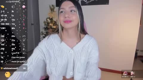 Paulina  online show from 5, 1, 2025