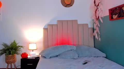 Paulina  online show from 29, 10, 2025