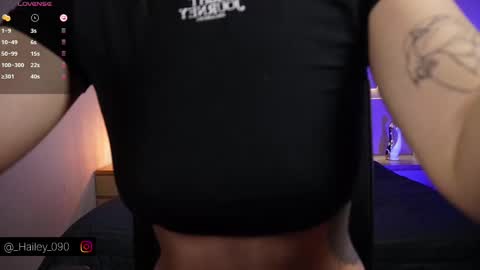 Snapshot of hailey_09 chatting on 24, 9, 2025 Hailey online show from 24, 9, 2025