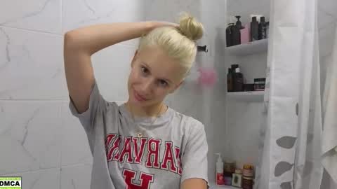 hailey_would online show from 30, 9, 2025