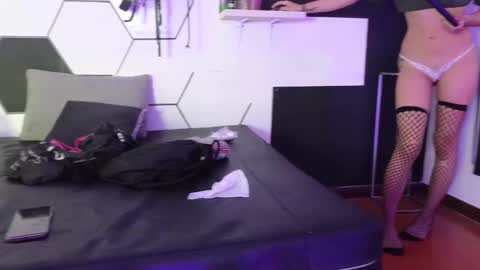 Snapshot of haileycat_ chatting on 12, 9, 2025 haileycat_ online show from 12, 9, 2025