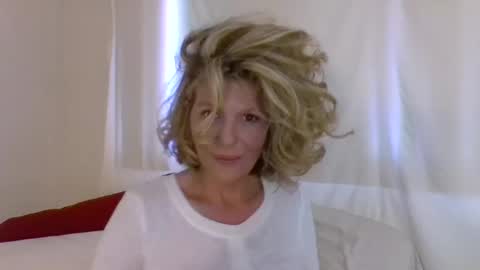 Hailey online show from 2, 12, 2024