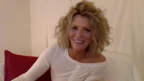 Hailey online show from 15, 12, 2024