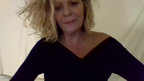 Hailey online show from 28, 12, 2024