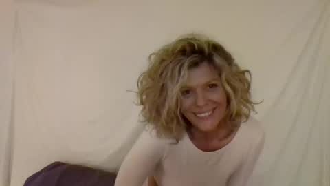 Hailey online show from 29, 12, 2024