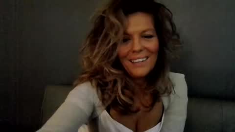 Hailey online show from 8, 1, 2026