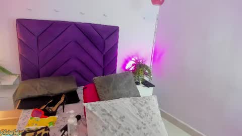 haileystonei online show from 3, 8, 2026