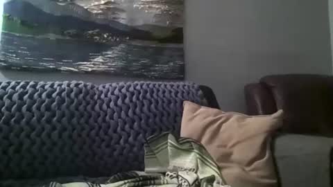 Hairiest Bear online show from 27, 12, 2024