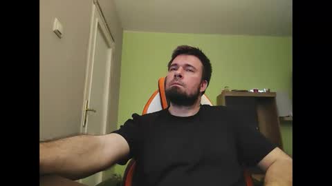 Snapshot of hairy_guy007 chatting on 28, 3, 2026 hairy_guy007 online show from 28, 3, 2026