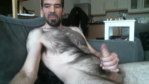 hairydude2015 online show from 14, 10, 2025
