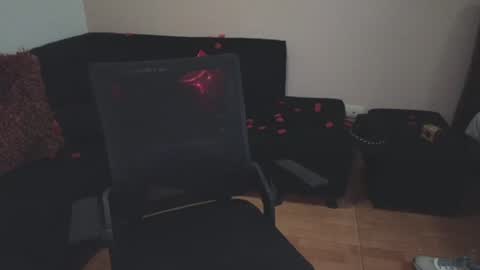 hairyncuteass online show from 15, 2, 2025