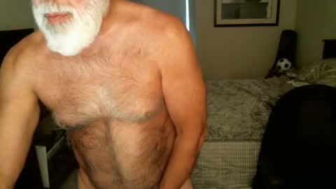 Hairy pecs online show from 22, 4, 2026