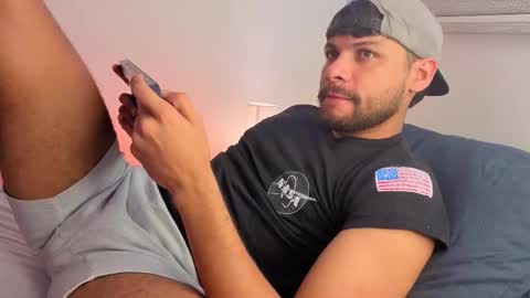 Independent       model  online show from 14, 1, 2026