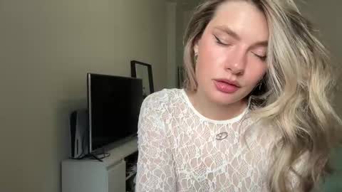 haley_rune online show from 15, 2, 2025