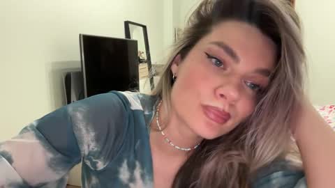 haley_rune online show from 27, 2, 2025