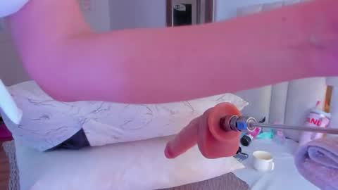 Halie  online show from 4, 7, 2026