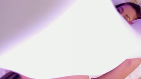 Halie  online show from 8, 8, 2026