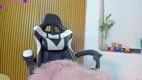 Snapshot of hall_anahiis chatting on 3, 3, 2025 Anahis online show from 3, 3, 2025